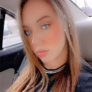 Meet your Posher, Liz